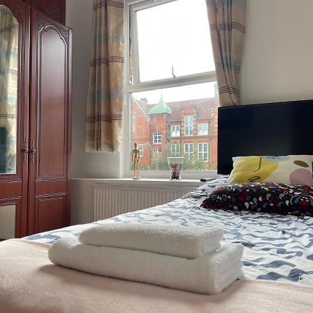 Spacious Family Flat Londres Extérieur photo